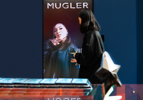 FFFACE.ME brings Meta’s AR Technology to the real world with AR Mirrors for Mugler 