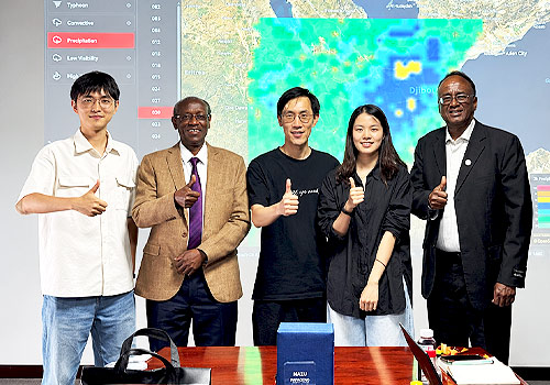 From Forecasts to Preparedness: Agentic AI for Multi-Hazard Early Warning Services